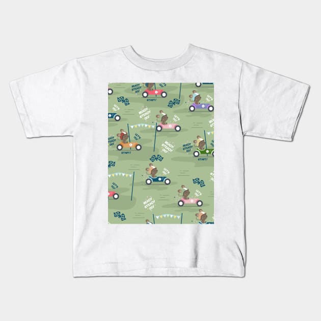 Ready to race mouse pattern on green background Kids T-Shirt by Arch4Design